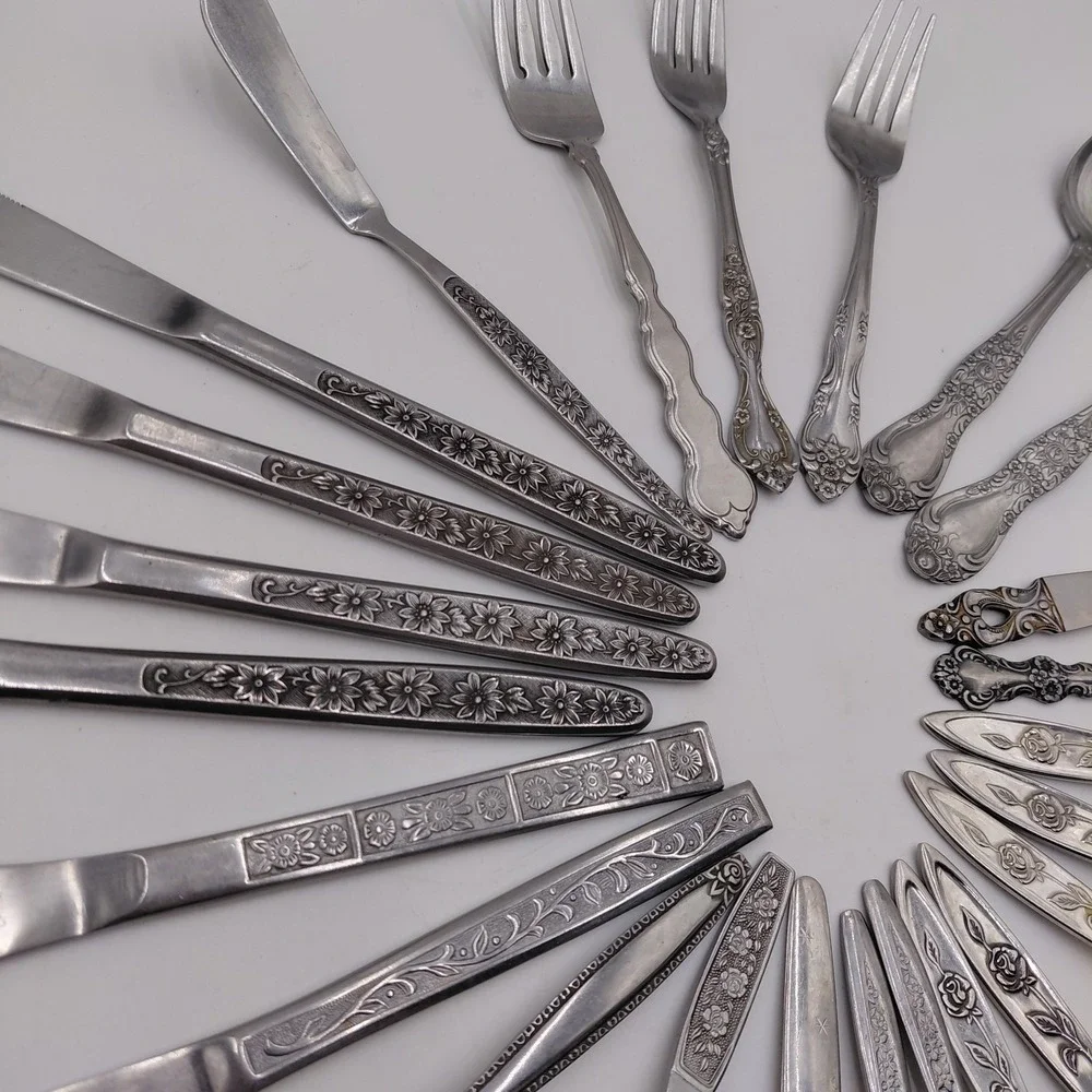 Vtg Flatware Mixed Lot 24 Ornate Fancy Patterns Silverware Jewelry Art Geometric